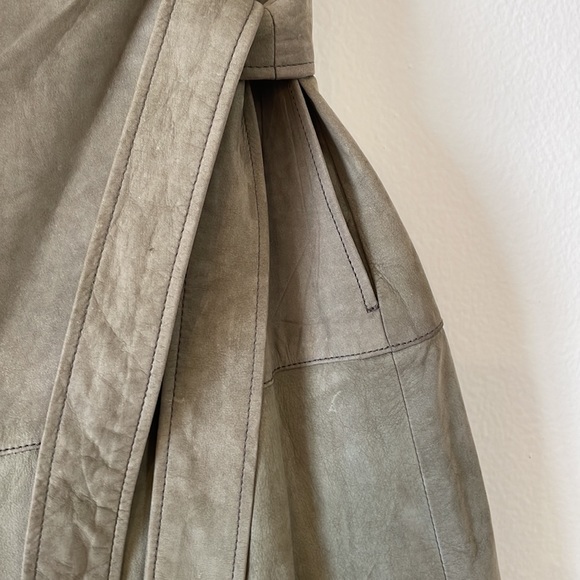 Frame khaki green suede midi wrap skirt - Picture 4 of 16